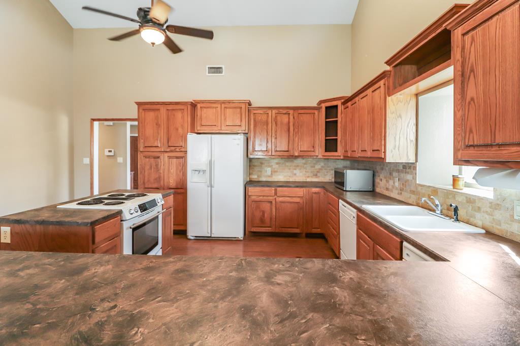 600 W 15th St, Big Spring, Texas image 33