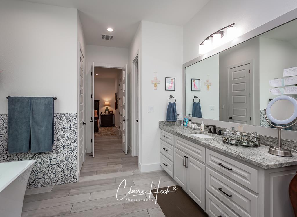 6800 Castle Wood Dr, Midland, Texas image 39
