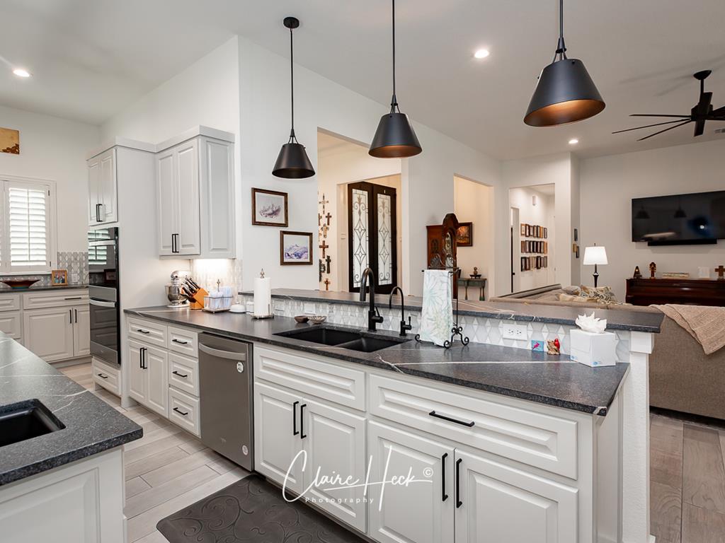 6800 Castle Wood Dr, Midland, Texas image 10