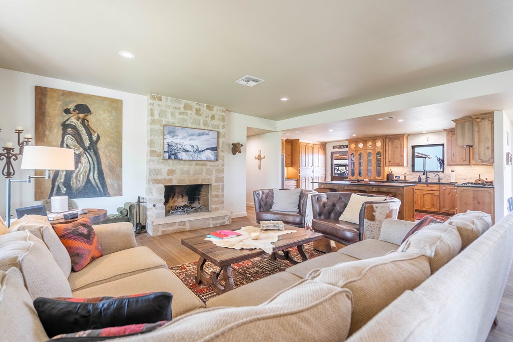 11800 W County Rd 52, Midland, Texas image 13