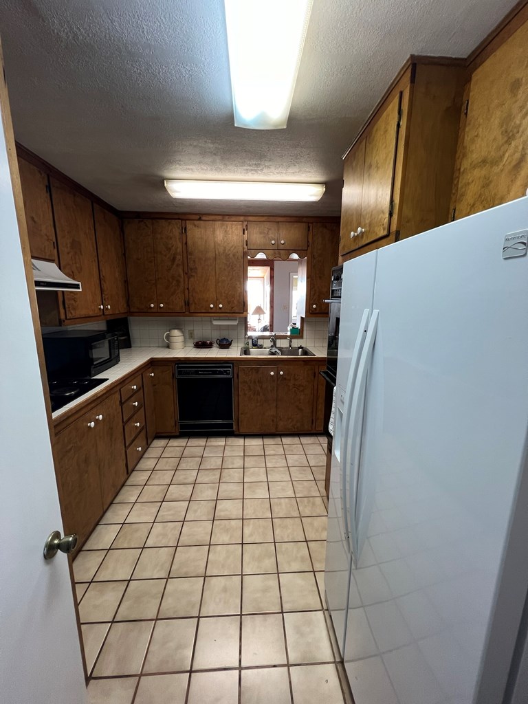 300 N State St, Fort Davis, Texas image 23