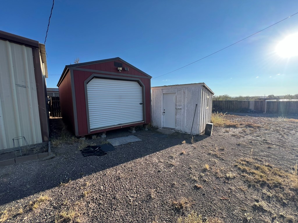 300 N State St, Fort Davis, Texas image 31