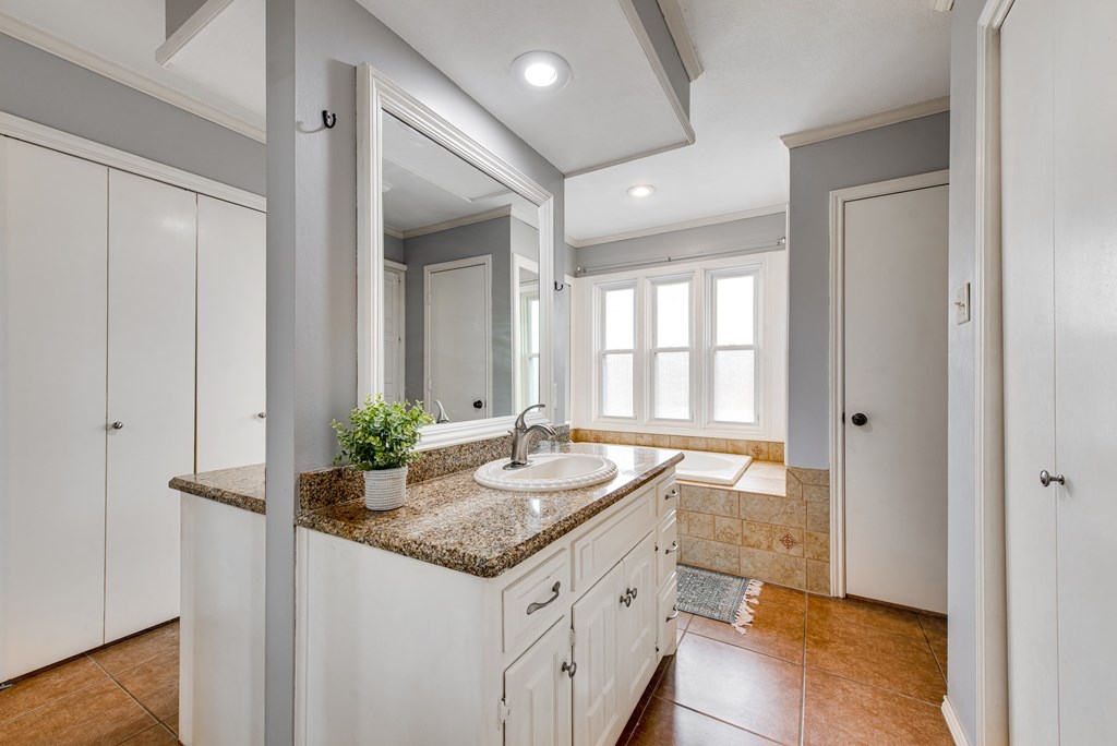 5003 Castleford Rd, Midland, Texas image 42