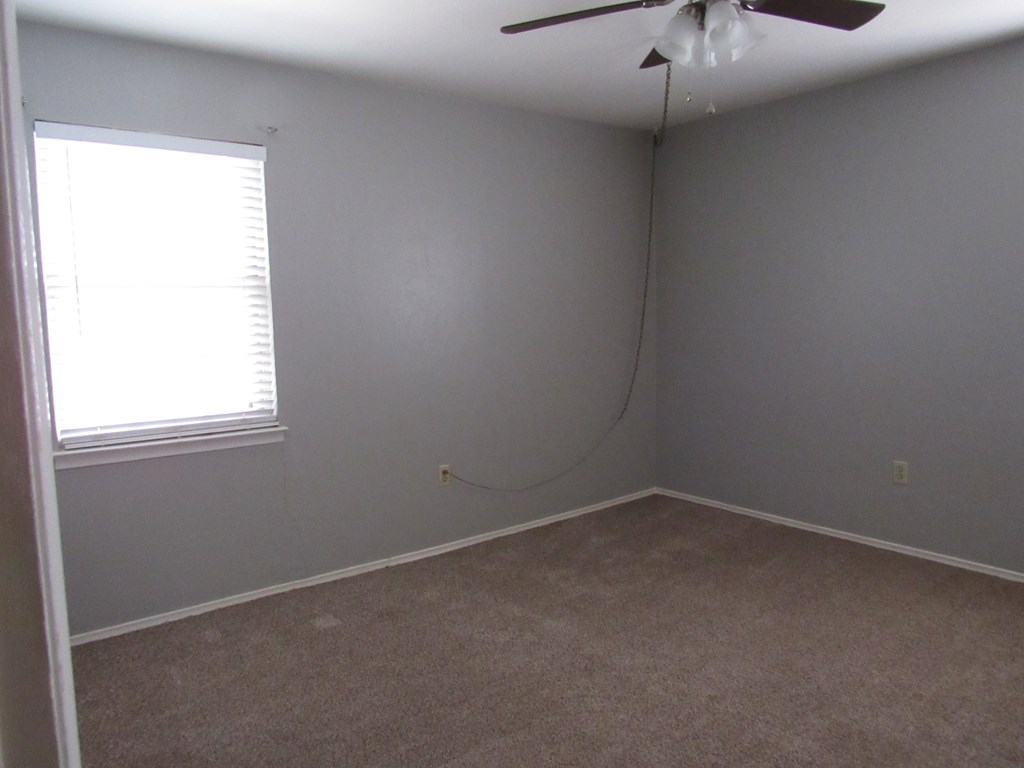 501 W Scharbauer Dr #11, Midland, Texas image 11