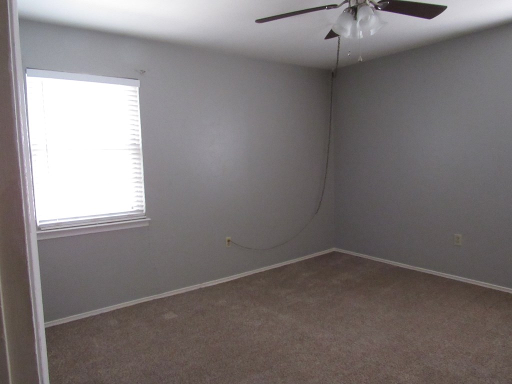 501 W Scharbauer Dr #11, Midland, Texas image 10