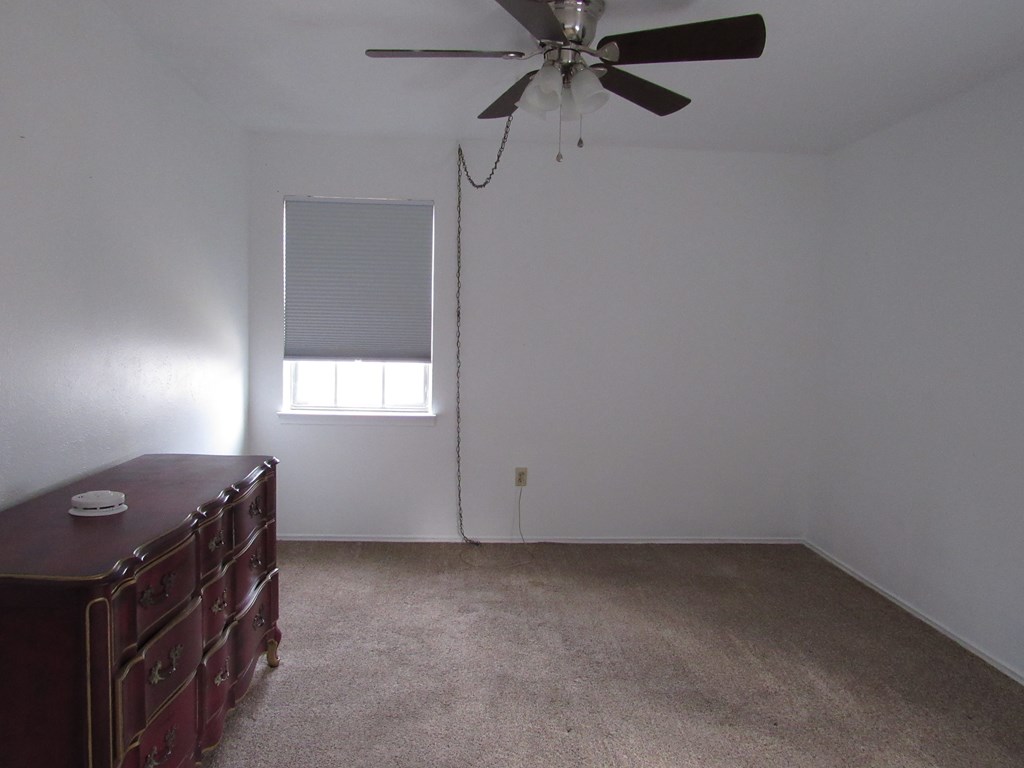 501 W Scharbauer Dr #11, Midland, Texas image 13