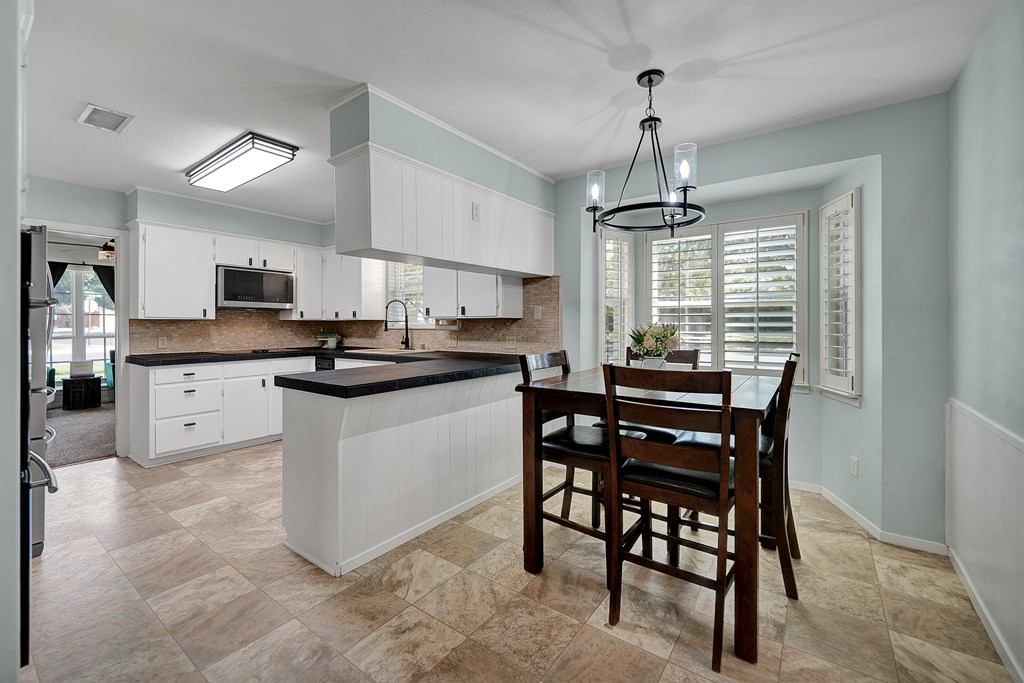 603 Viva Max Dr, Midland, Texas image 12