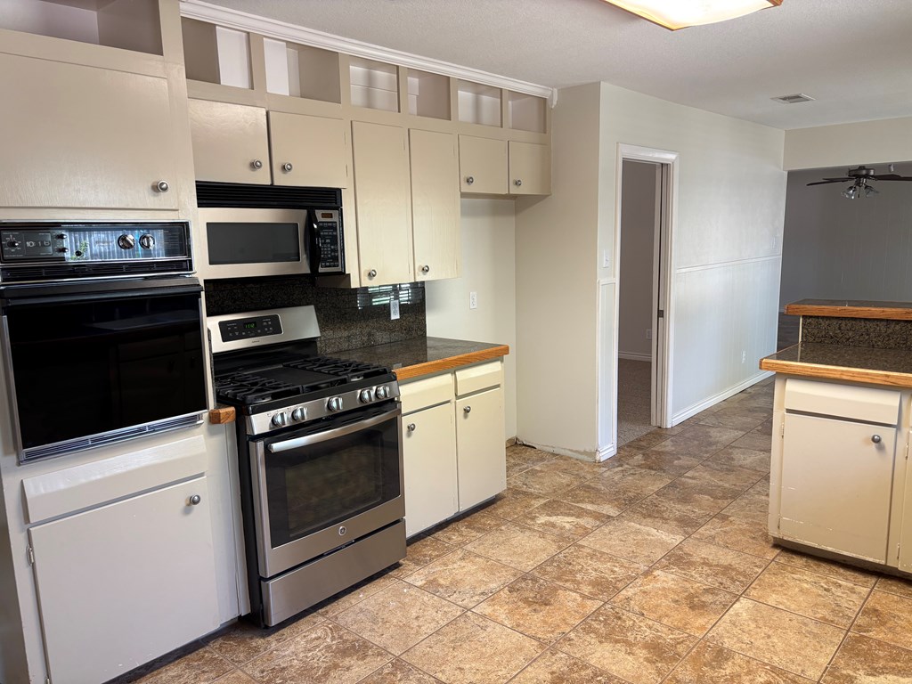 2500 Shell Ave, Midland, Texas image 2