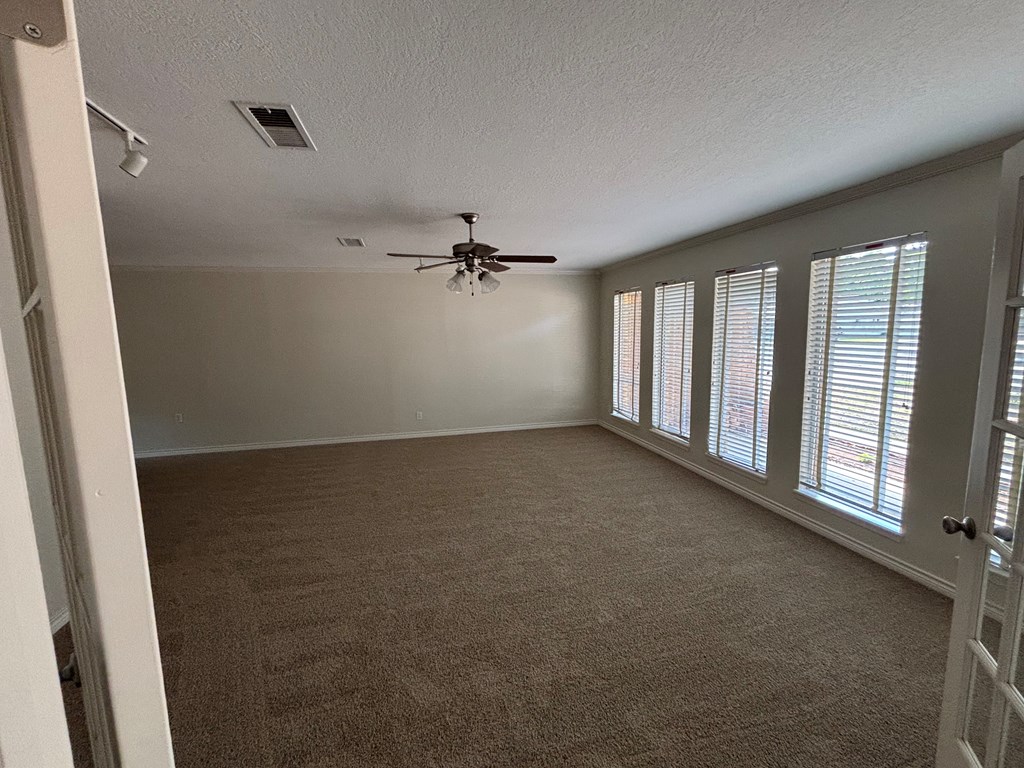 2500 Shell Ave, Midland, Texas image 9