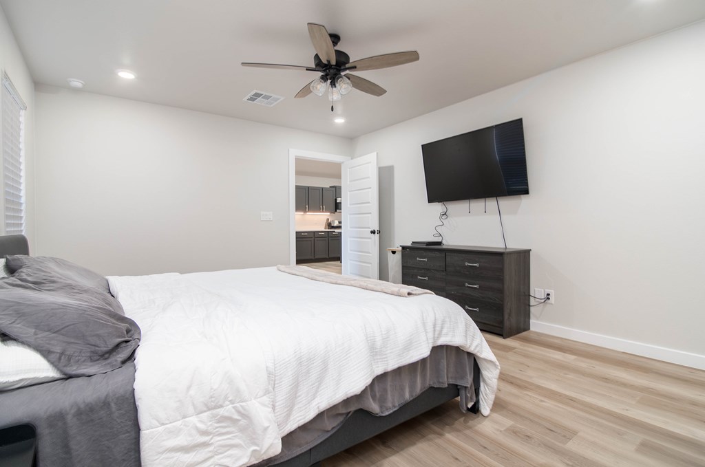 2016 Swenson St, Midland, Texas image 14