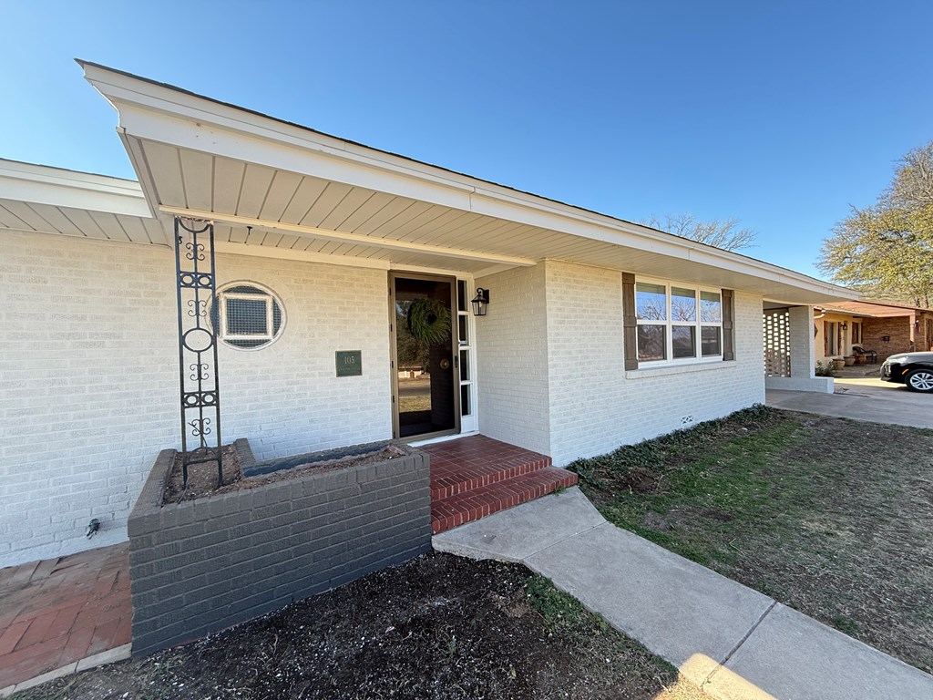 105 Canyon Dr, Big Spring, Texas image 2
