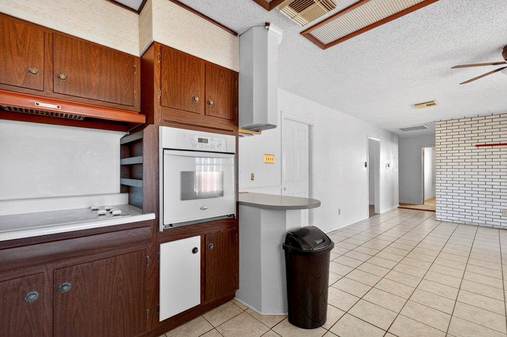 4709 Shadylane Dr, Midland, Texas image 32