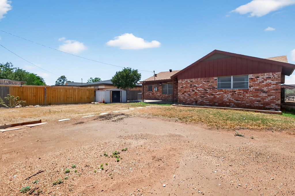 4709 Shadylane Dr, Midland, Texas image 40