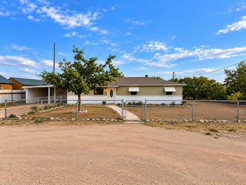 Homes For Sale - 8113 N Service Rd<br/> Big Spring, TX 79720