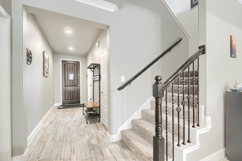 1706 Overshine Lane, Midland, Texas image 4