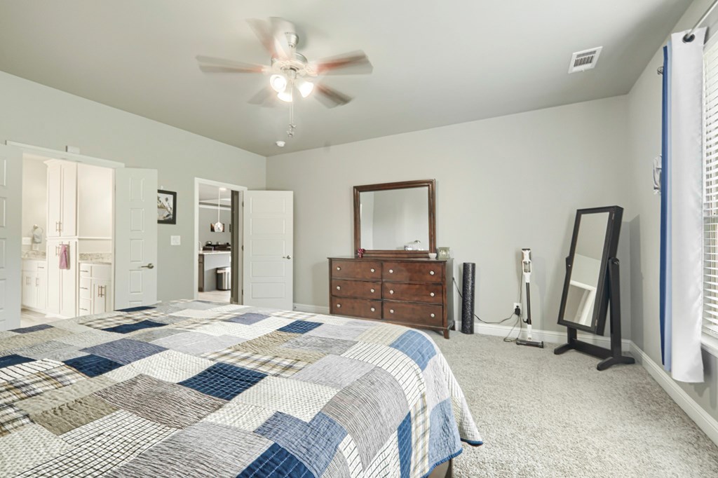 1706 Overshine Lane, Midland, Texas image 25