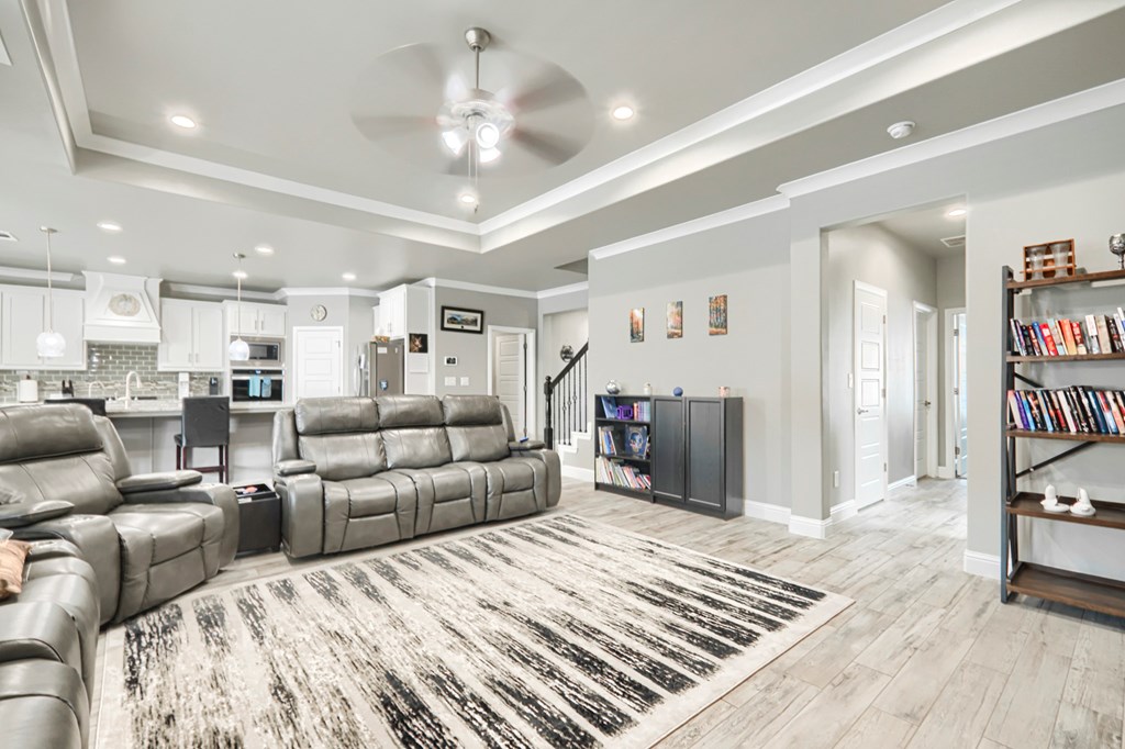 1706 Overshine Lane, Midland, Texas image 8