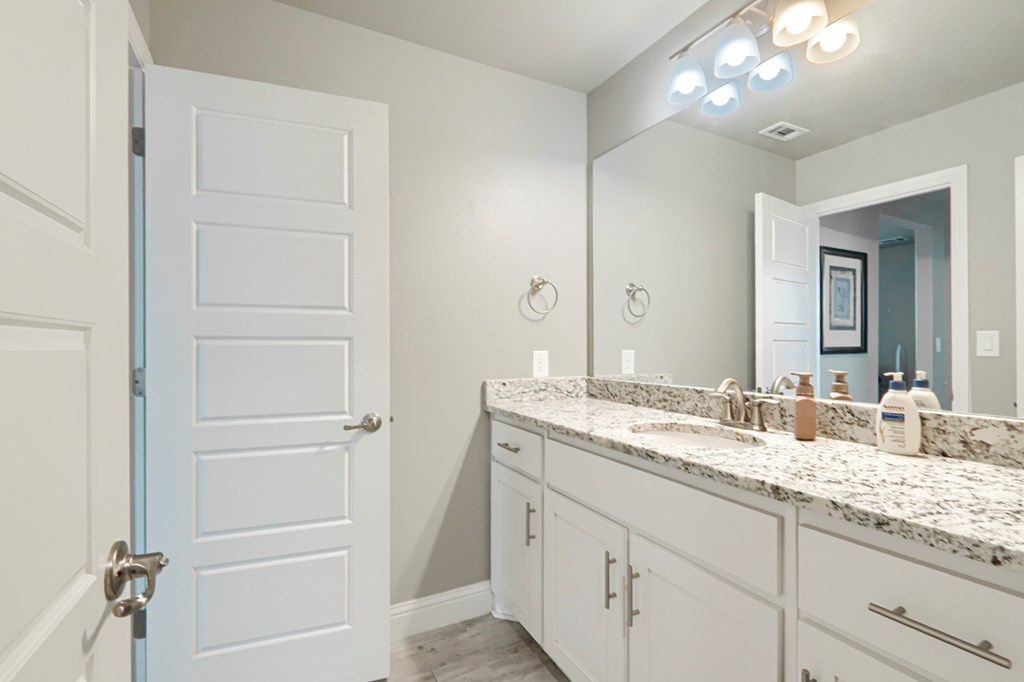1706 Overshine Lane, Midland, Texas image 44
