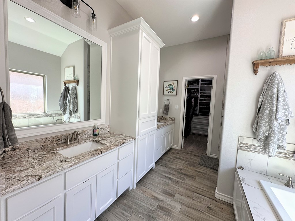 1311 Desert Rose Dr, Midland, Texas image 15