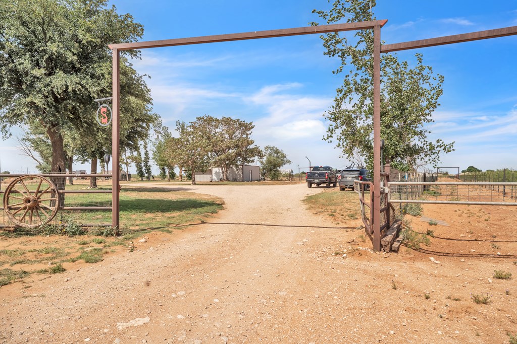 9811 S County Rd 1218, Midland, Texas image 7