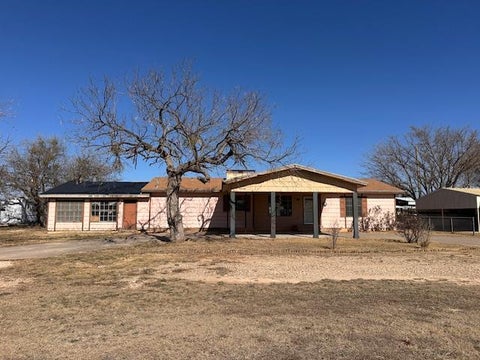 Homes For Sale - 108 7th St<br/> Sterling City, TX 76951