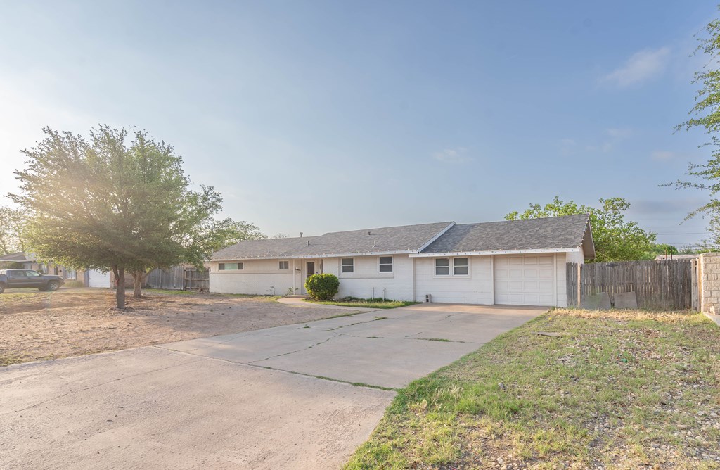 807 Boyd Ave, Midland, Texas image 2