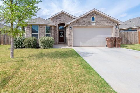 Homes For Sale - 2321 Scenic Rd<br/> Midland, TX 79705