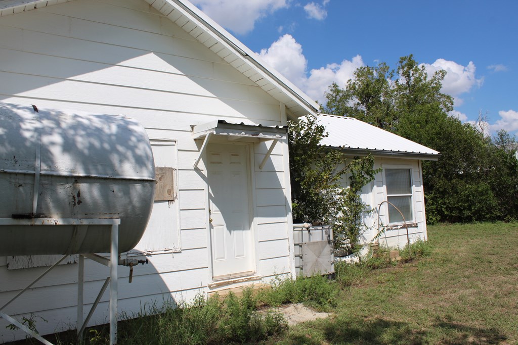 807 Brazos St, Coleman, Texas image 11