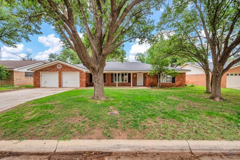 Homes For Sale - 2810 W Shandon Ave<br/> Midland, TX 79705