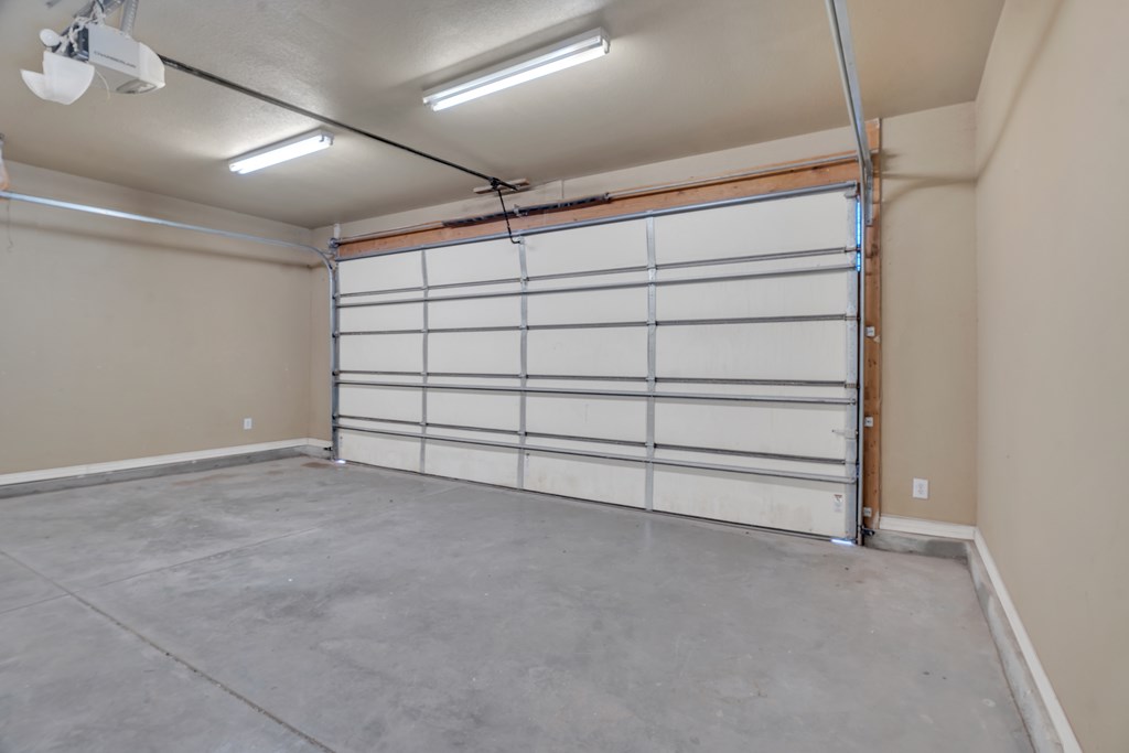 5600 N County Road 1125, Midland, Texas image 25