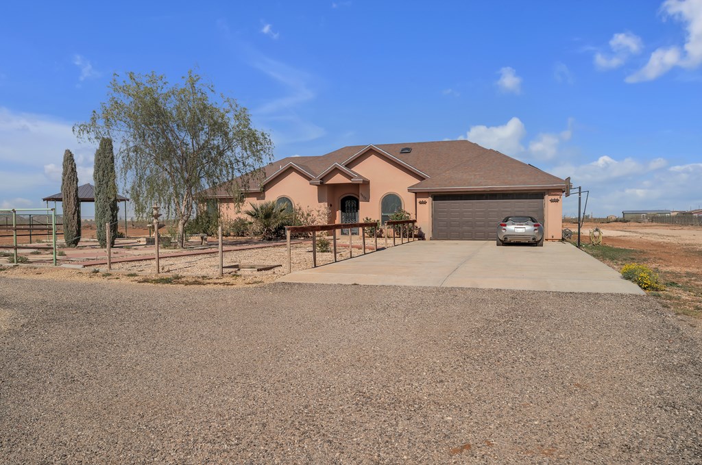 5600 N County Road 1125, Midland, Texas image 2