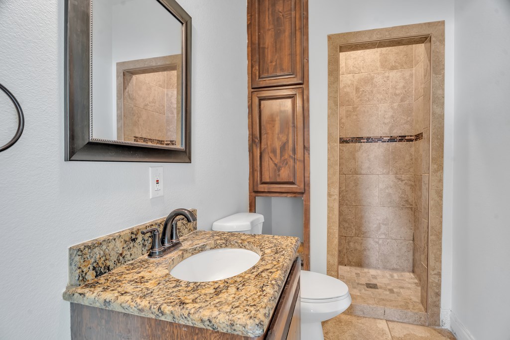 5600 N County Road 1125, Midland, Texas image 16
