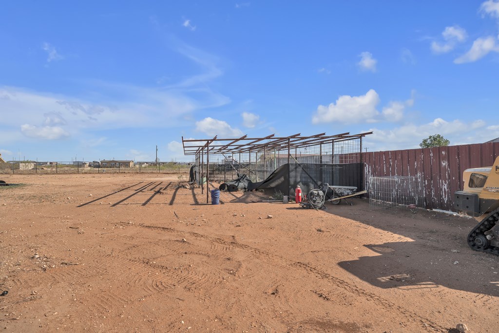 5600 N County Road 1125, Midland, Texas image 27