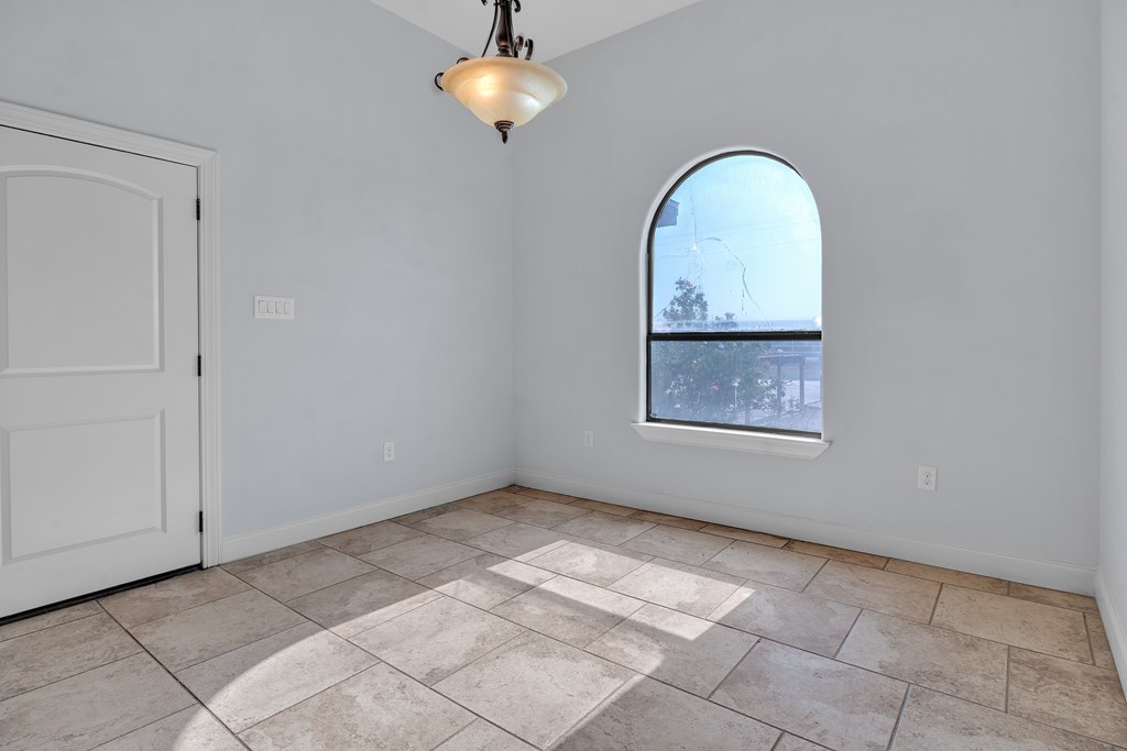 5600 N County Road 1125, Midland, Texas image 19