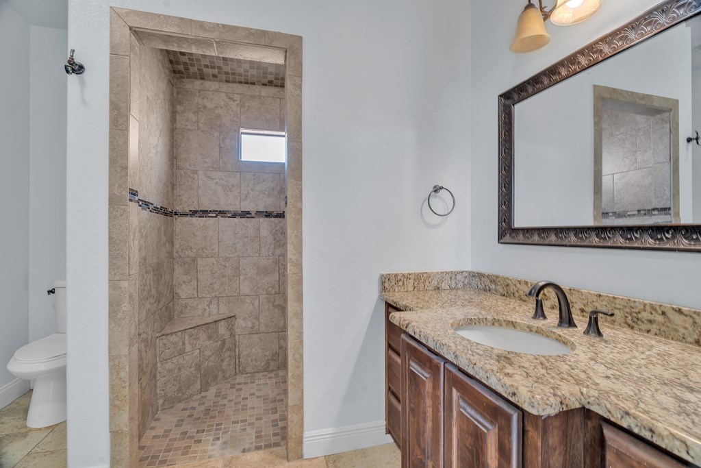 5600 N County Road 1125, Midland, Texas image 23