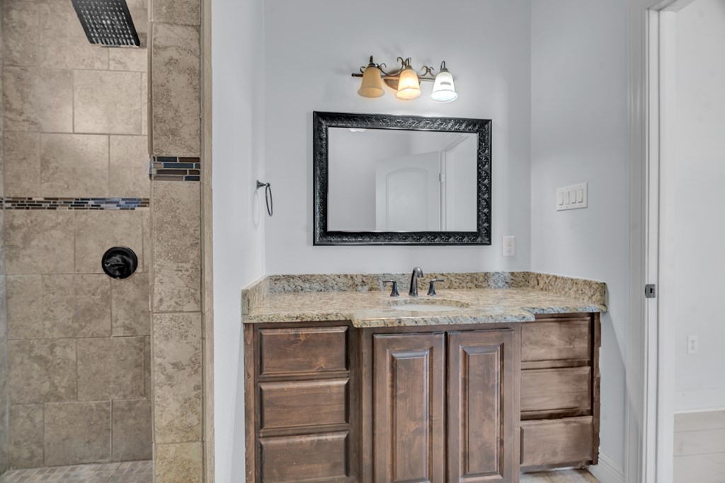 5600 N County Road 1125, Midland, Texas image 22