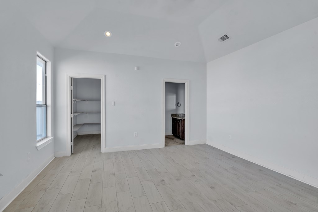 5600 N County Road 1125, Midland, Texas image 20
