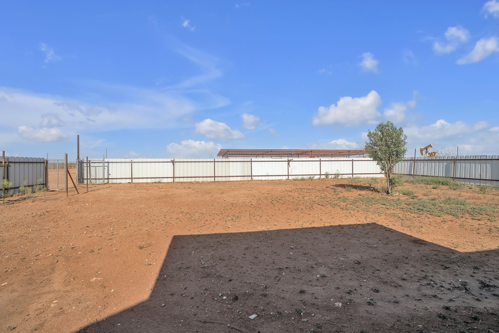 5600 N County Road 1125, Midland, Texas image 26