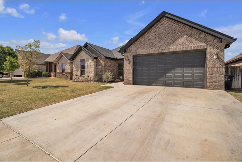 1209 Stonefield Dr, Midland, Texas image 3