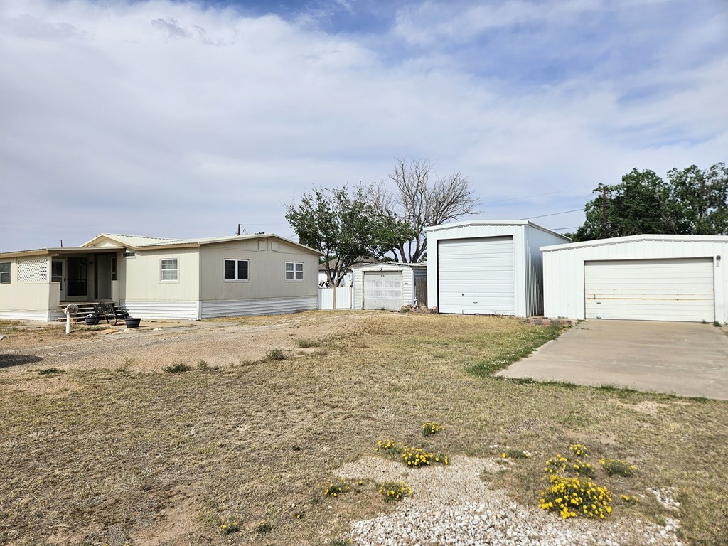 816 N Scharbauer Dr, Goldsmith, Texas image 2