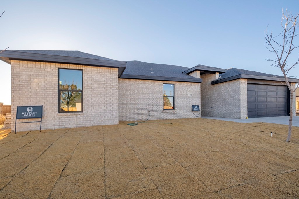 1001 Killdeer, Midland, Texas image 3