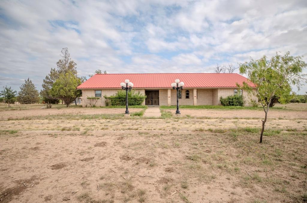 802 Todd Rd, Big Spring, Texas image 1