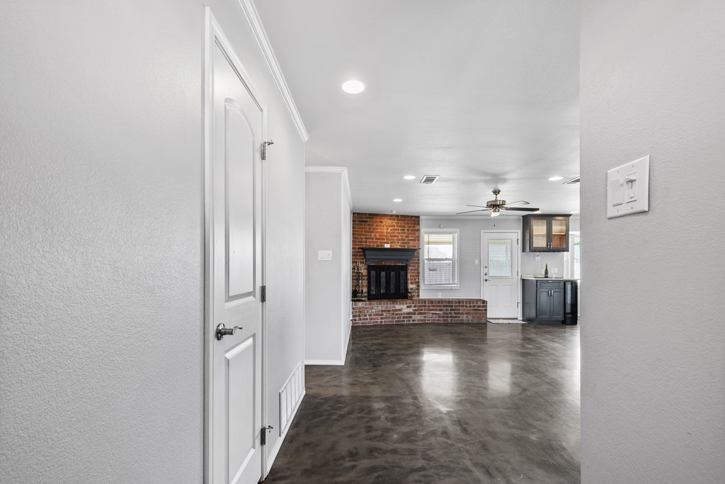 3319 Camarie Ave, Midland, Texas image 3