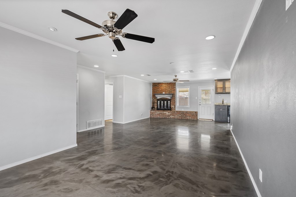 3319 Camarie Ave, Midland, Texas image 4