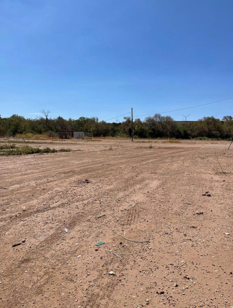 1909 Birdwell Lane, Big Spring, Texas image 2