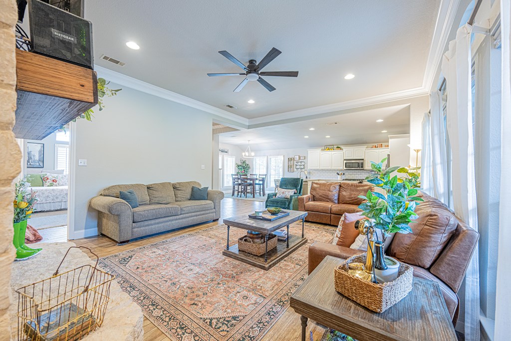3212 Southridge Court, Midland, Texas image 4