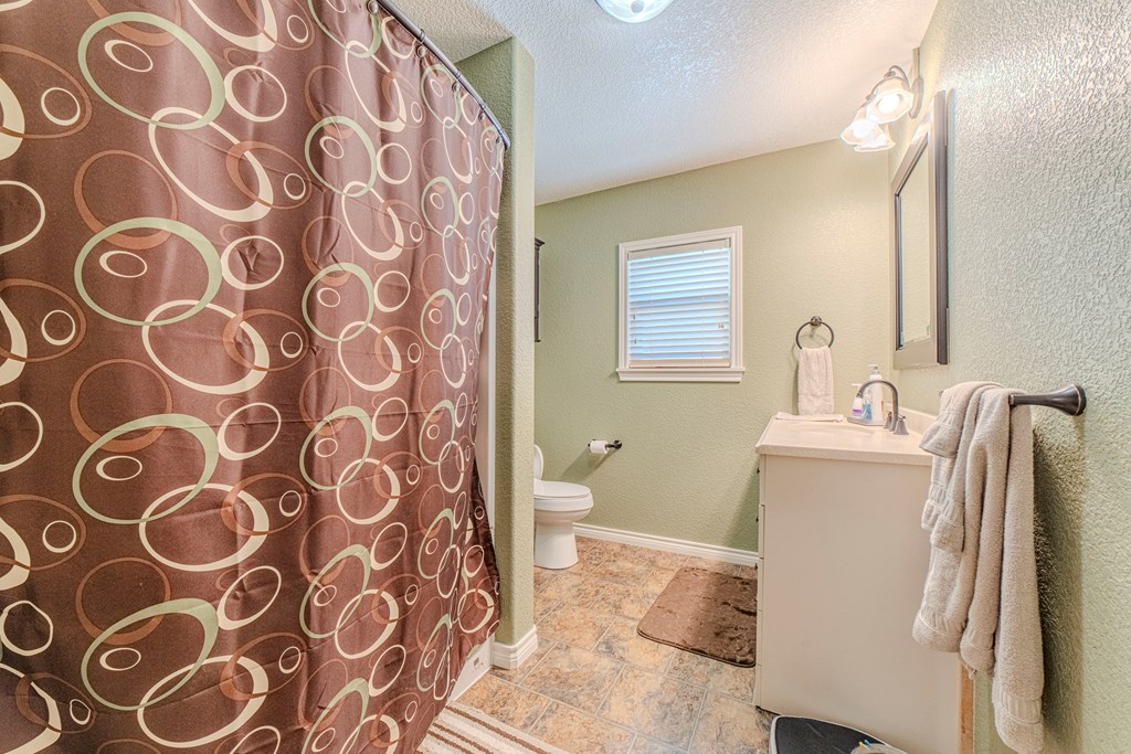 803 SW Ave C, Seminole, Texas image 16