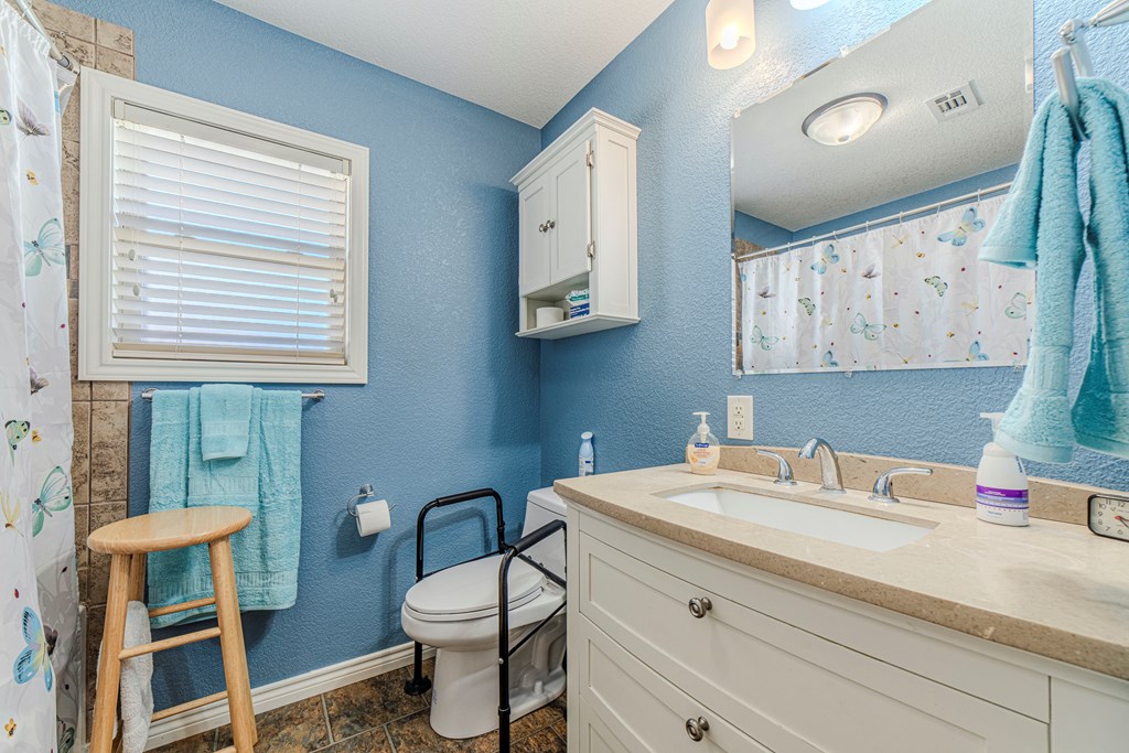 803 SW Ave C, Seminole, Texas image 13