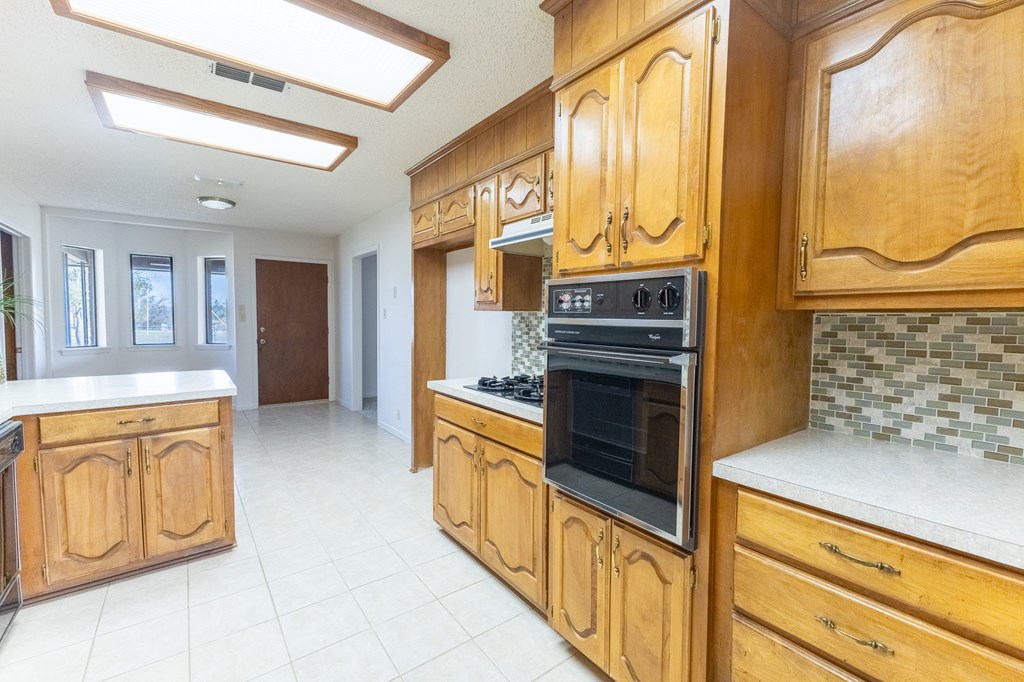 1506 Westhill Lane, Coleman, Texas image 7