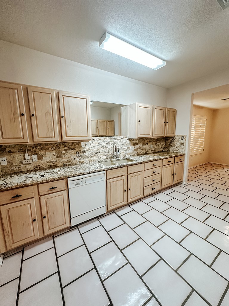 3301 Wedgwood, Midland, Texas image 5